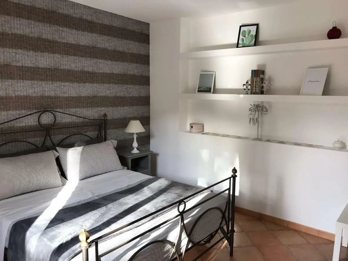 Etna Holidays Home Sereleo Santa Venerina 0*,