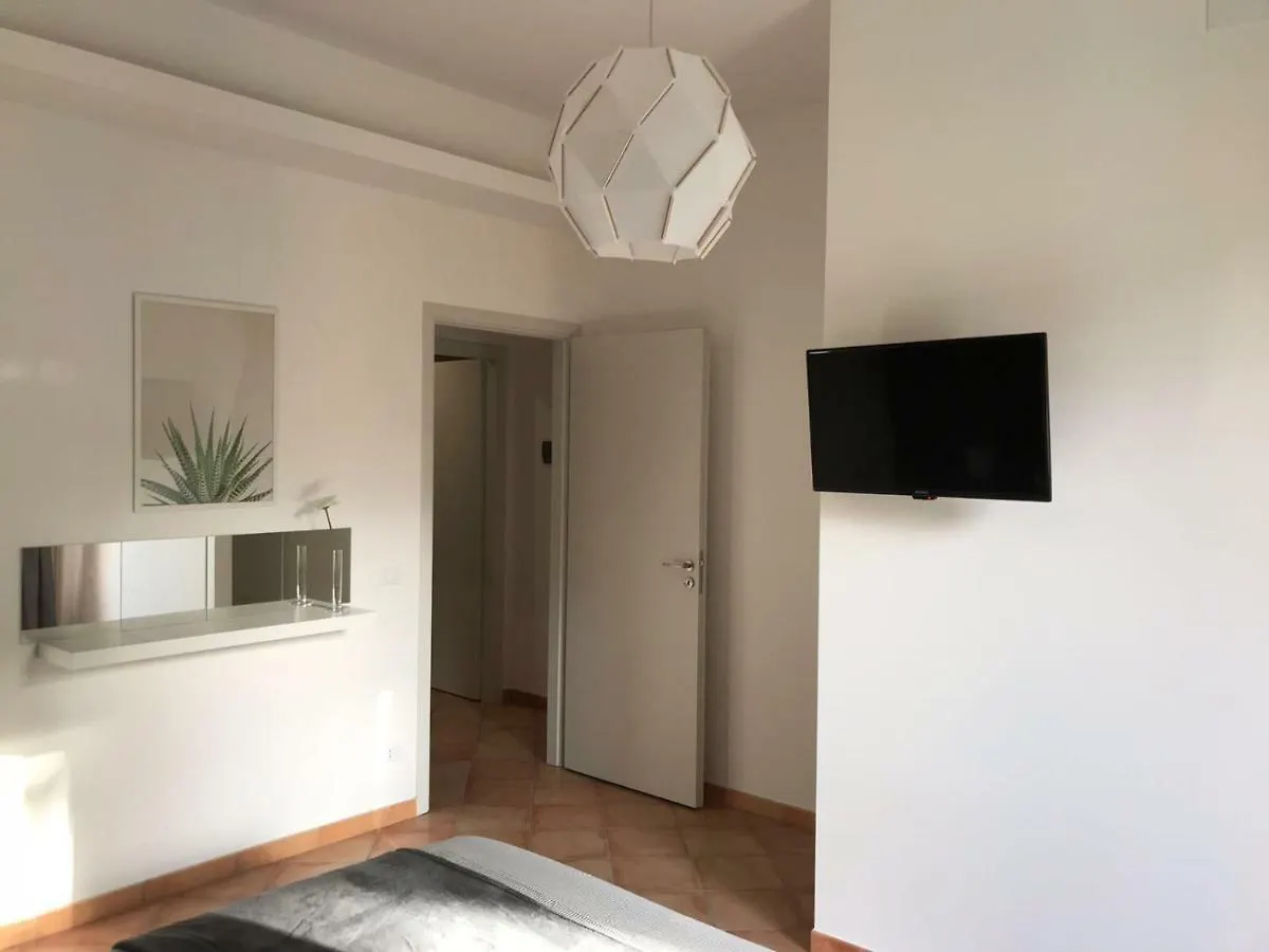 Etna Holidays Home Sereleo Santa Venerina Casa vacanze