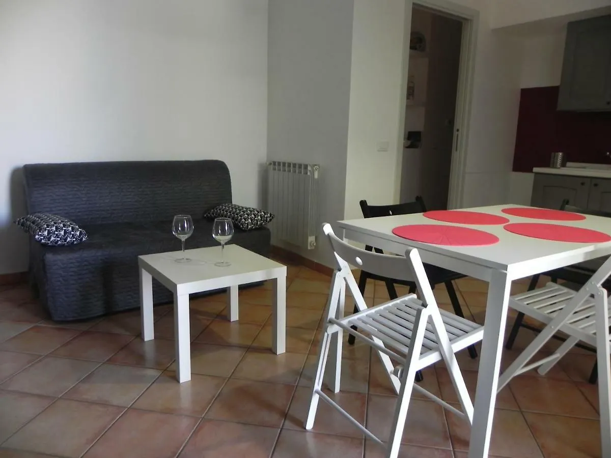 Etna Holidays Home Sereleo Santa Venerina Italia