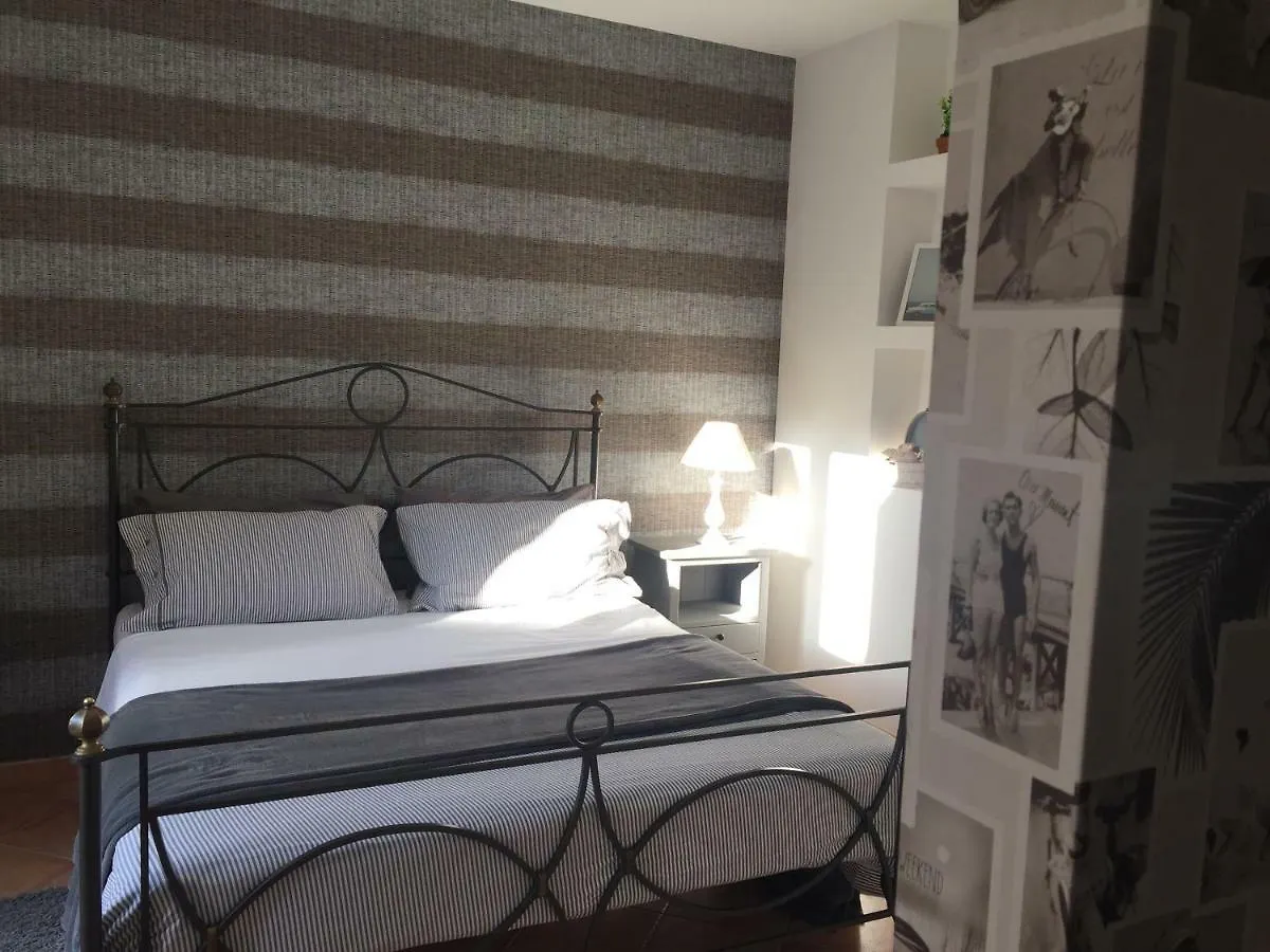 Etna Holidays Home Sereleo Santa Venerina Hébergement de vacances