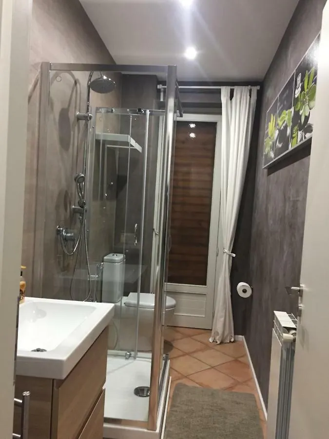 Etna Holidays Home Sereleo Santa Venerina Hébergement de vacances